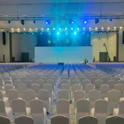 会议专用贵宾椅子出租 华熠大量现货直租 会议展会桌椅租赁图4