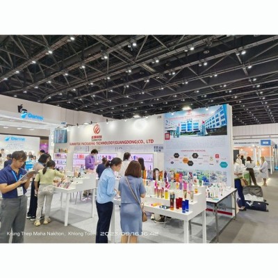 德国展览设计装修公司 慕尼黑车展IAA展台设计搭建服务