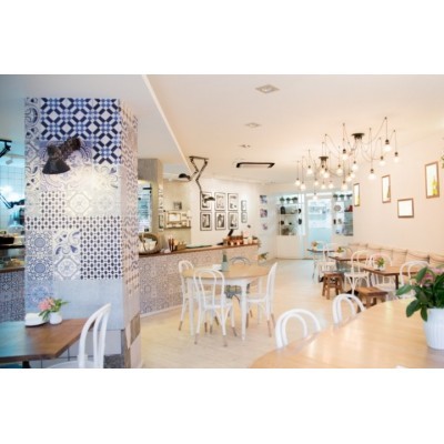 Tartela面包和咖啡馆室内设计图3