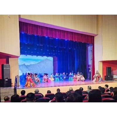 蒙古国乌兰固木剧院图2