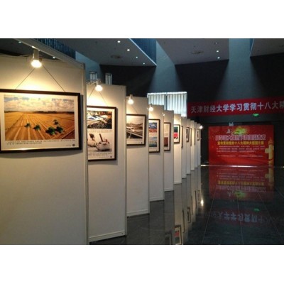 八棱柱挂画展板案例