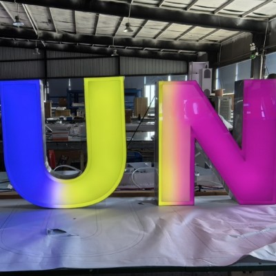 跨境专供炫彩发光字招牌门头幻彩不锈钢变色七彩动态广告 牌商用图3