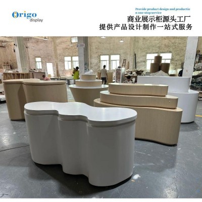 展览创意发光异形台流水旋转弧形展示台无人机圆形科技展 厅中岛柜图3